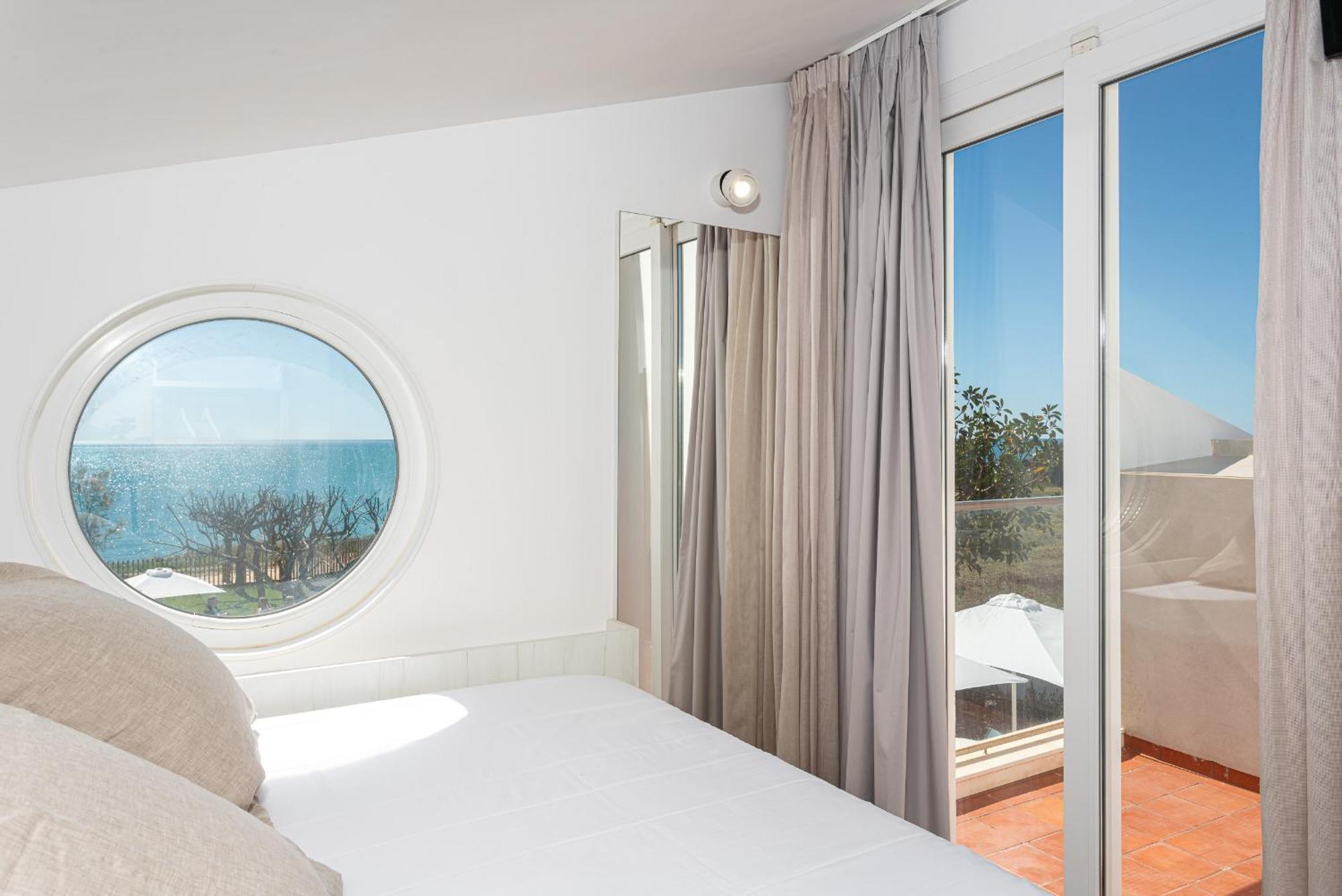 Aigua Oliva Hotel *